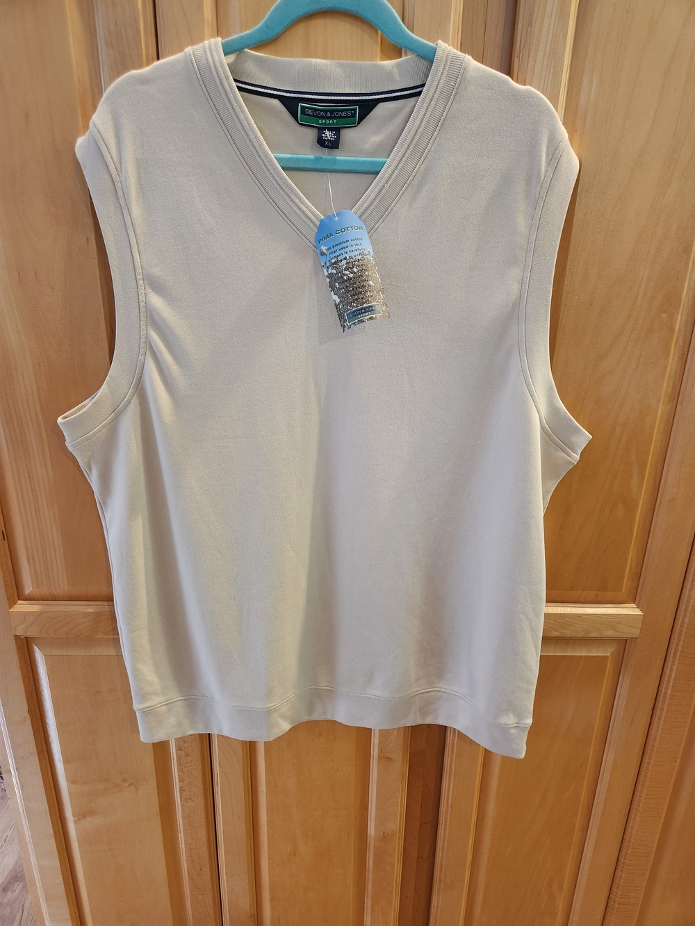 Devon & Jones Men's V-Neck Sweater Vest in Cream